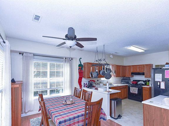 5th image of 140 Park Timbers Dr