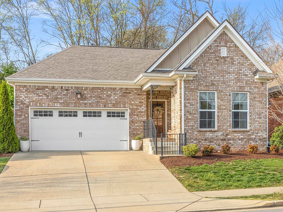 1st image of 910 Springlane Dr