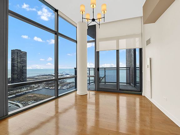 5th image of 450 E Waterside Dr #2902
