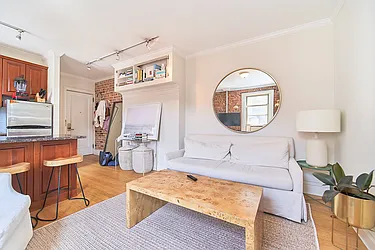 Rented by Living New York