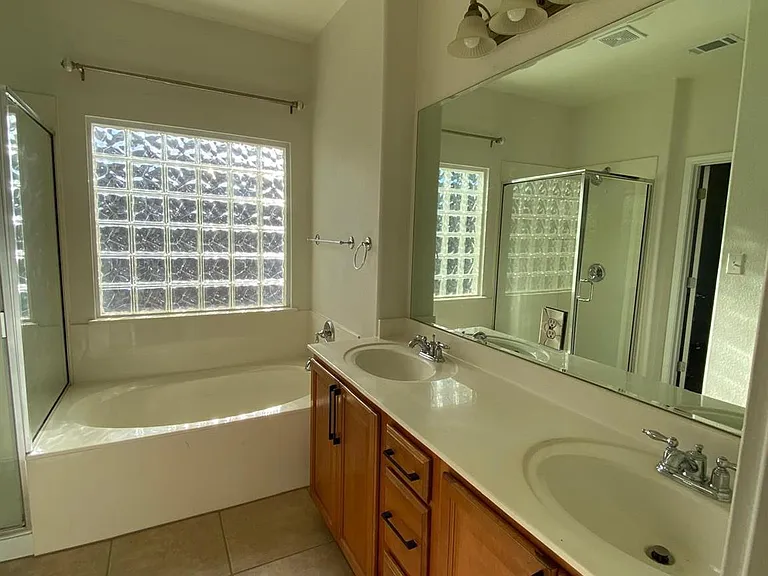 3806 Juniper Hills St — Photo 15
