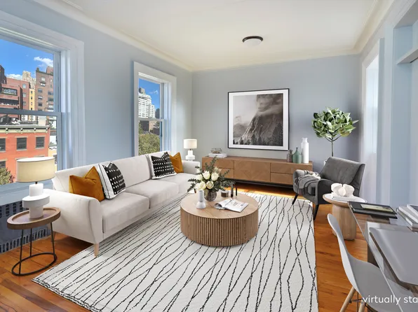 126 West 11th Street image 1 of 14