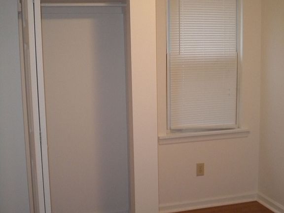 2nd image of 147 Chesterfield Rd