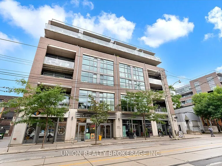 569 King St E #404 — Photo 38