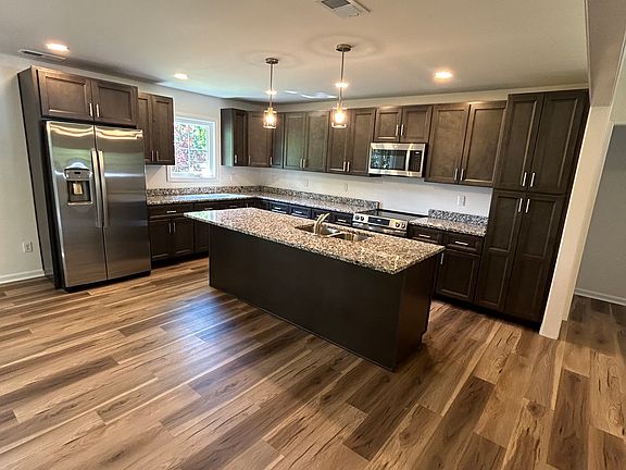 2nd image of 3032 Dartmouth Dr