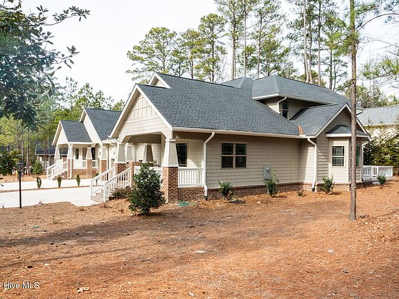 2nd image of 81 Lamplighter Village Drive