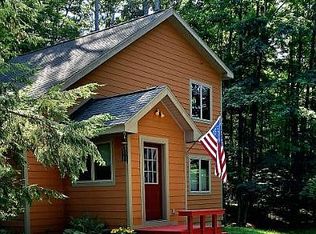 165 Wild Cherry Ln, Harbor Springs, MI 49740