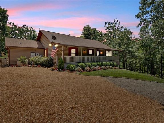 3rd image of 1528 Faith Ct