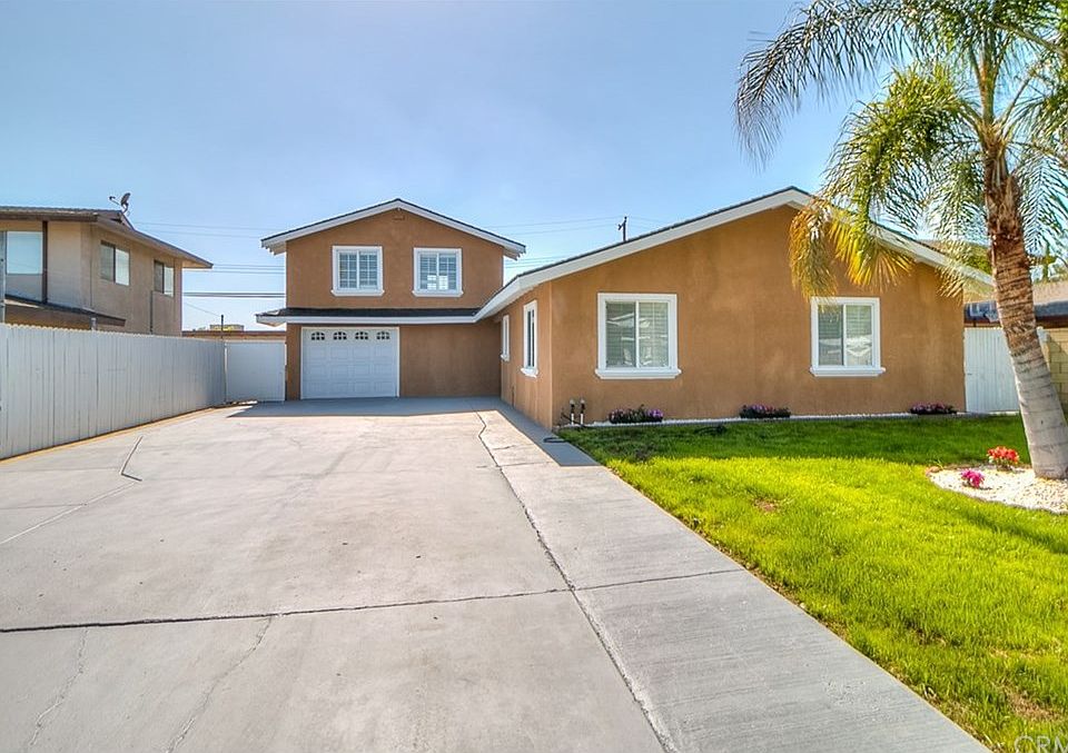 1st image of 2433 Pattiglen Ave