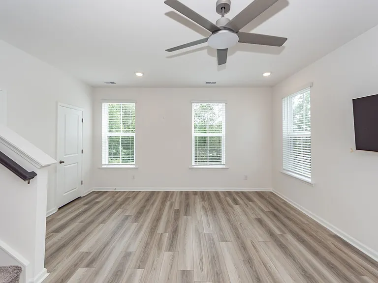 359 Herty Park Dr — Photo 21