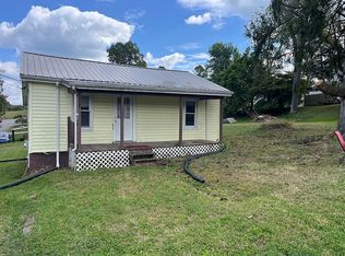 104 Rocky Ln, Fairmont, WV 26554