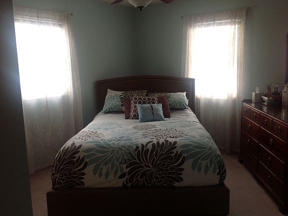 4th image of 1115 Crestwood Ln