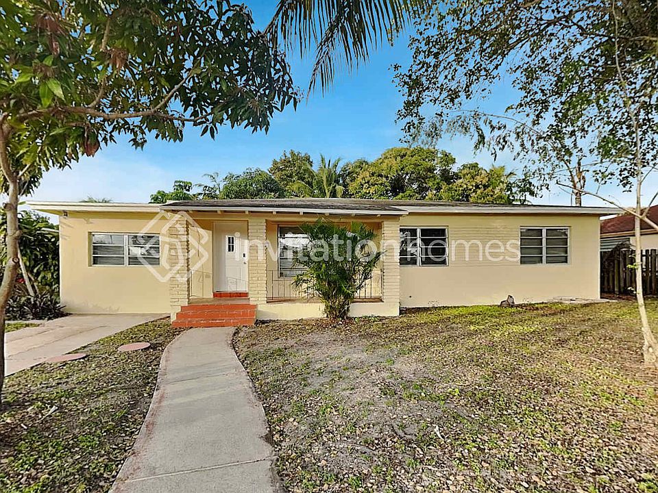 1st image of 245 NW 124th St