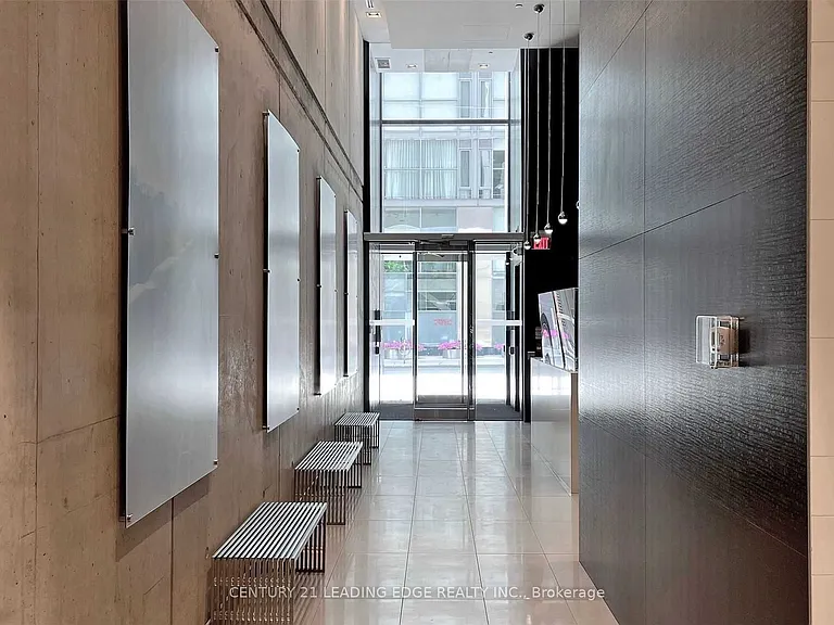 11 Charlotte St #308 — Photo 4