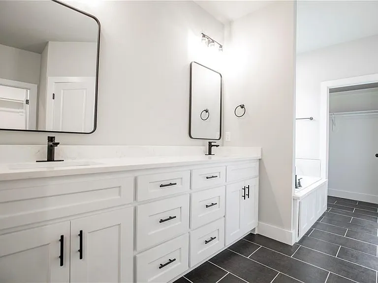 7843 Range Ave — Photo 14