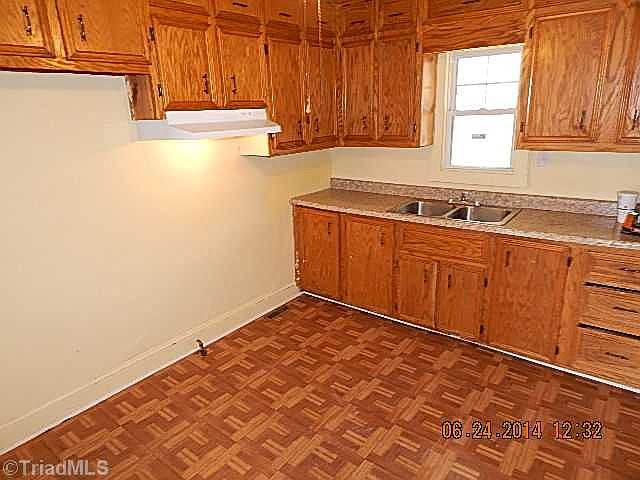 2nd image of 3516 Carver School Rd