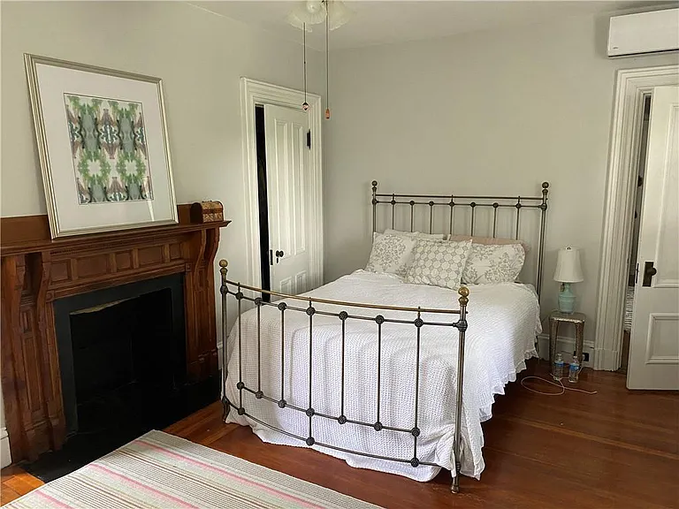 12 Clarke St — Photo 13