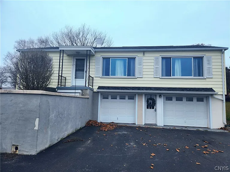 3744 Fisher Rd — Photo 3