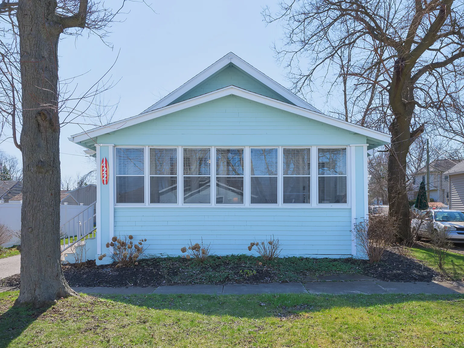 3 bed, 1200 sqft, $2,000 — Photo 3