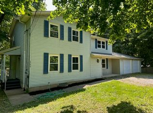 109-111 Stonecliff Dr, Rochester, NY 14616