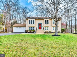 2901 Hunt Ct, Waldorf, MD