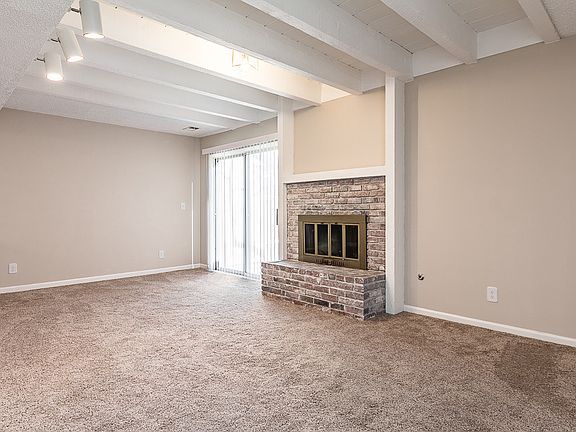 2nd image of 223 NE Bayview Dr