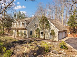 309 Stickney Ridge Rd, Grand Haven, MI 49417