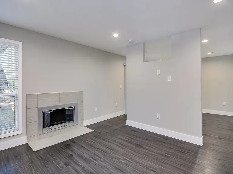935 La Posada Dr #142 — Photo 10