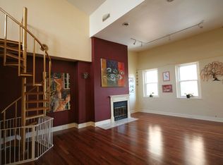 217 Church St #4, Philadelphia, PA 19106