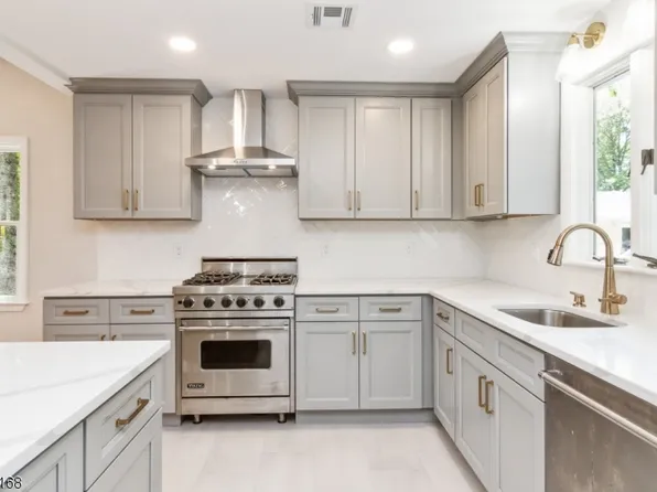 578 E Passaic Ave, Bloomfield Twp., NJ 07003