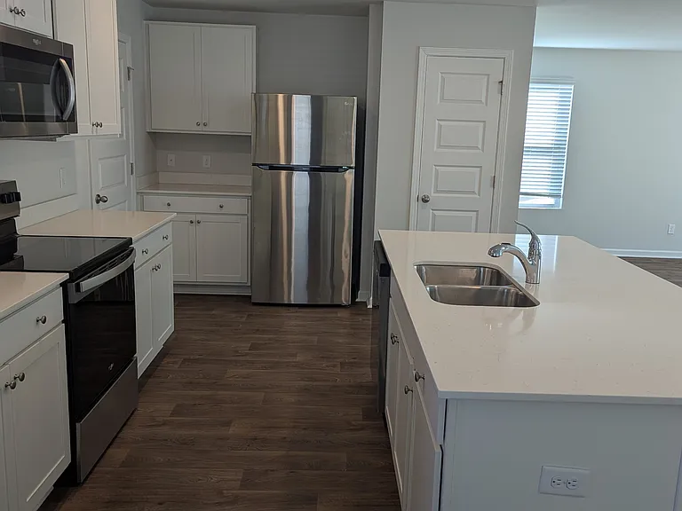 140 Ponderosa Loop — Photo 2