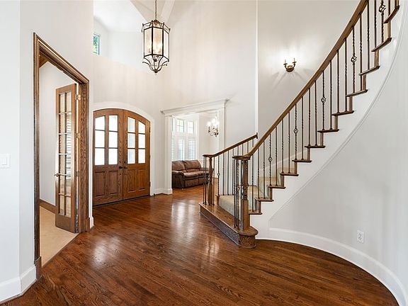 5th image of 936 Glen Rose Ct