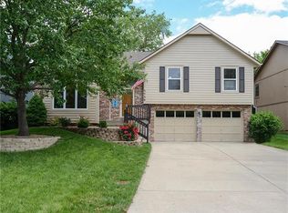 5539 Brownridge St, Shawnee, KS 66218