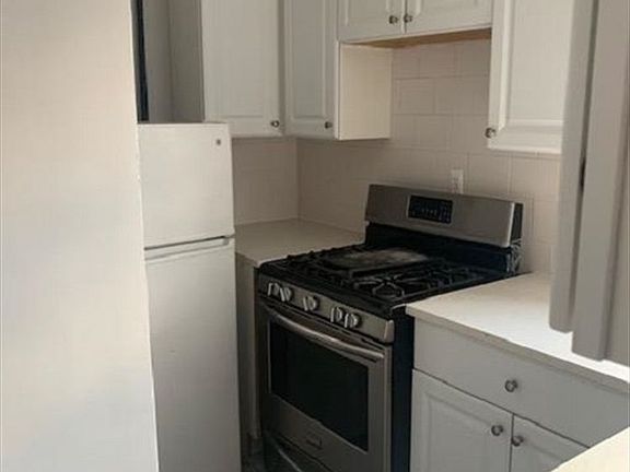5th image of 471 W 147th St APT 7