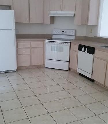 3rd image of 48 Bren Mar Ln