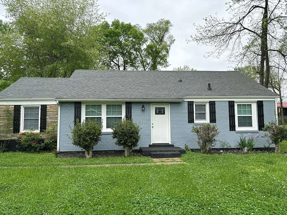 135 N Meadow Dr