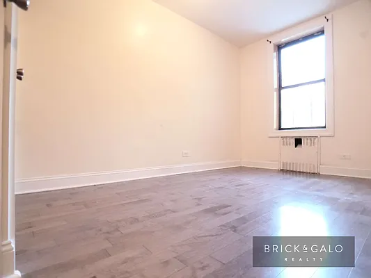 Rented by BRICK & GALO REALTY CORP | media 14