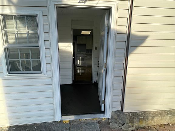 mud room/laundry room