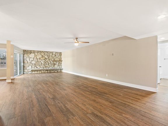 3rd image of 21112 Ladeene Ave