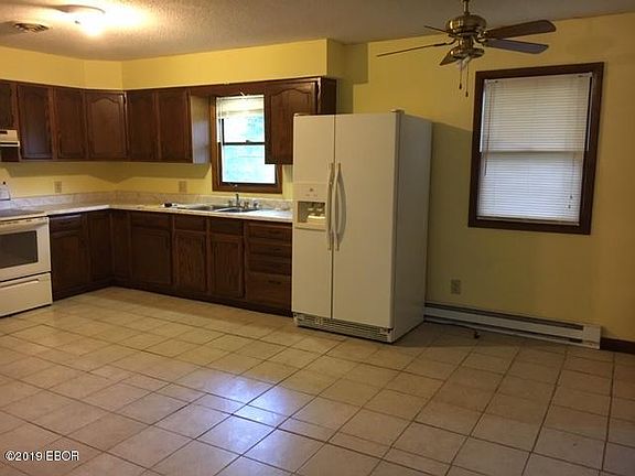 4th image of 109 Thomas Dr