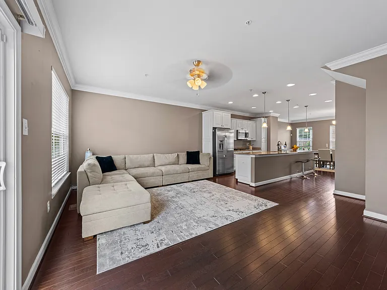 4718 Forest Pines Dr — Photo 9