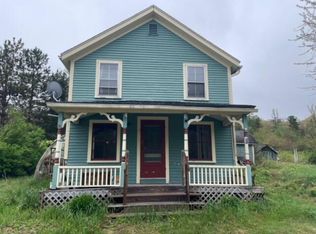 30 Bagaduce Rd, Brooksville, ME 04617