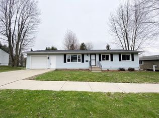 409 E Blodgett St, Marshfield, WI 54449