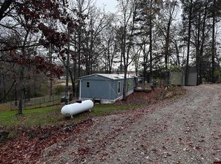 83 Oak Ridge Dr, Salesville, AR 72653