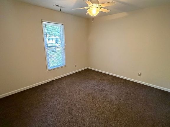 5th image of 121 Westview Dr APT 38