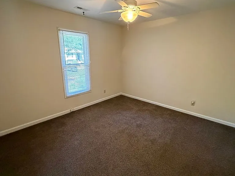 121 Westview Dr #38 — Photo 5