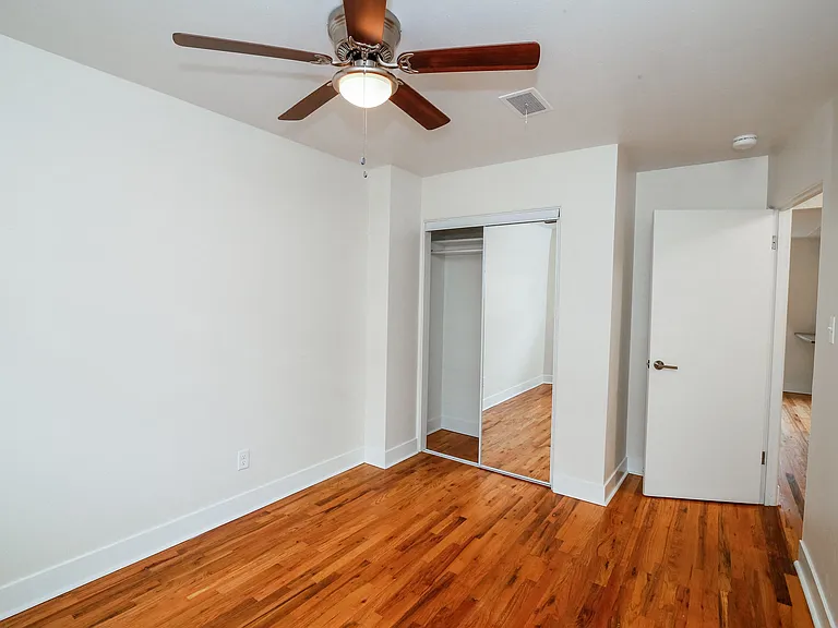 2421 S Gaylord St — Photo 42