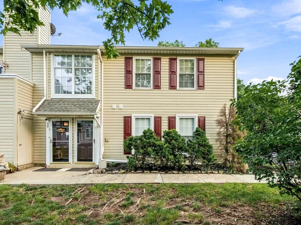 51 Meadow Ln, New Hope, PA 18938
