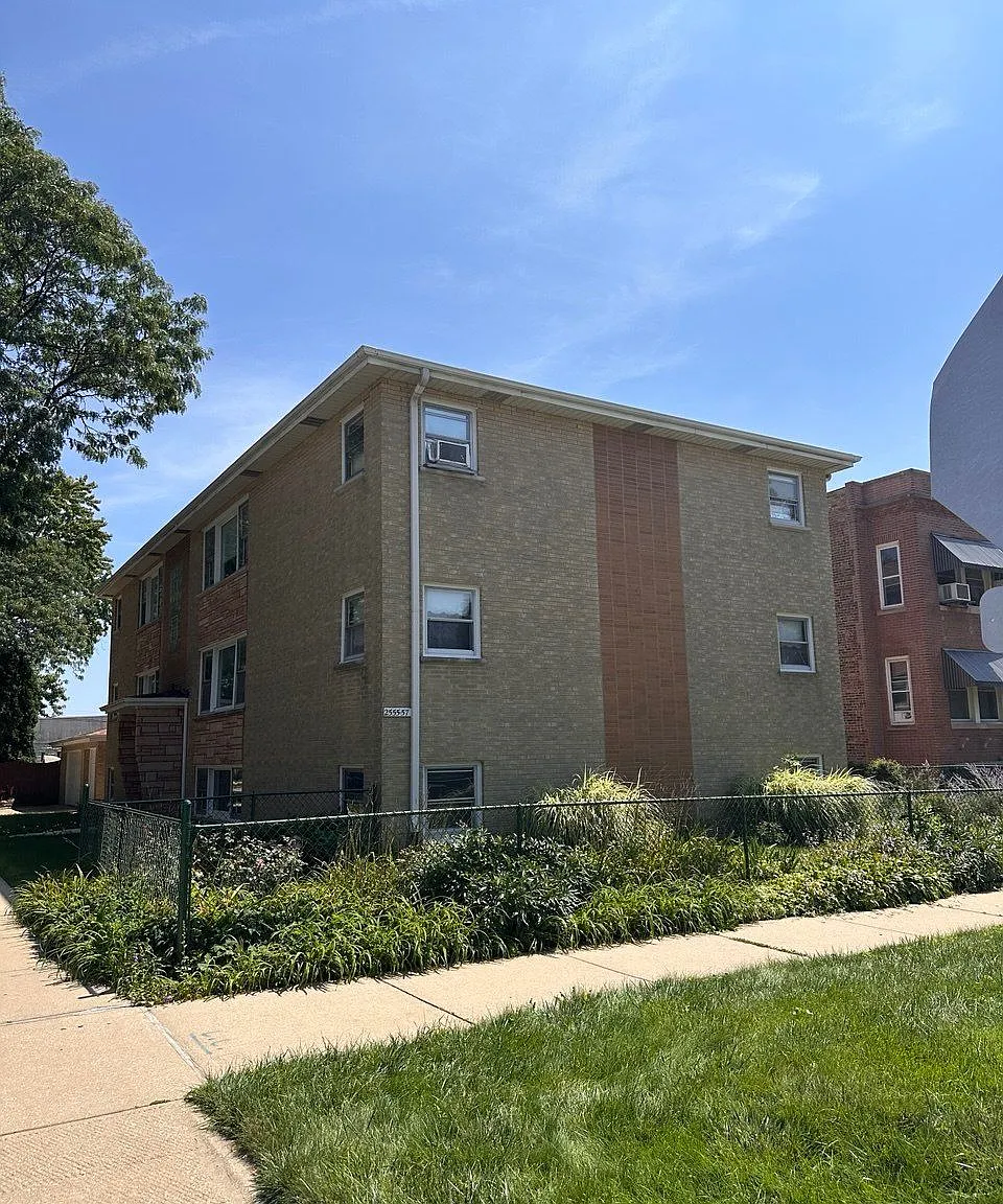 1 bed, 700 sqft, $1,450 — Photo 2