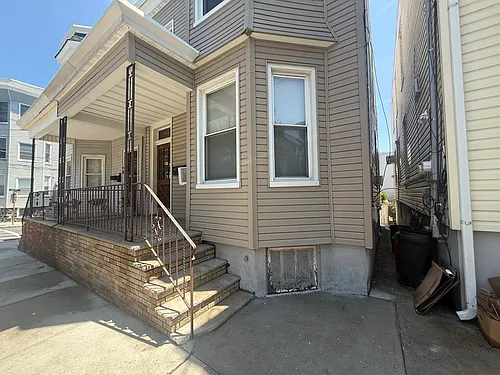 504 Gregory Ave #2 Photo 1